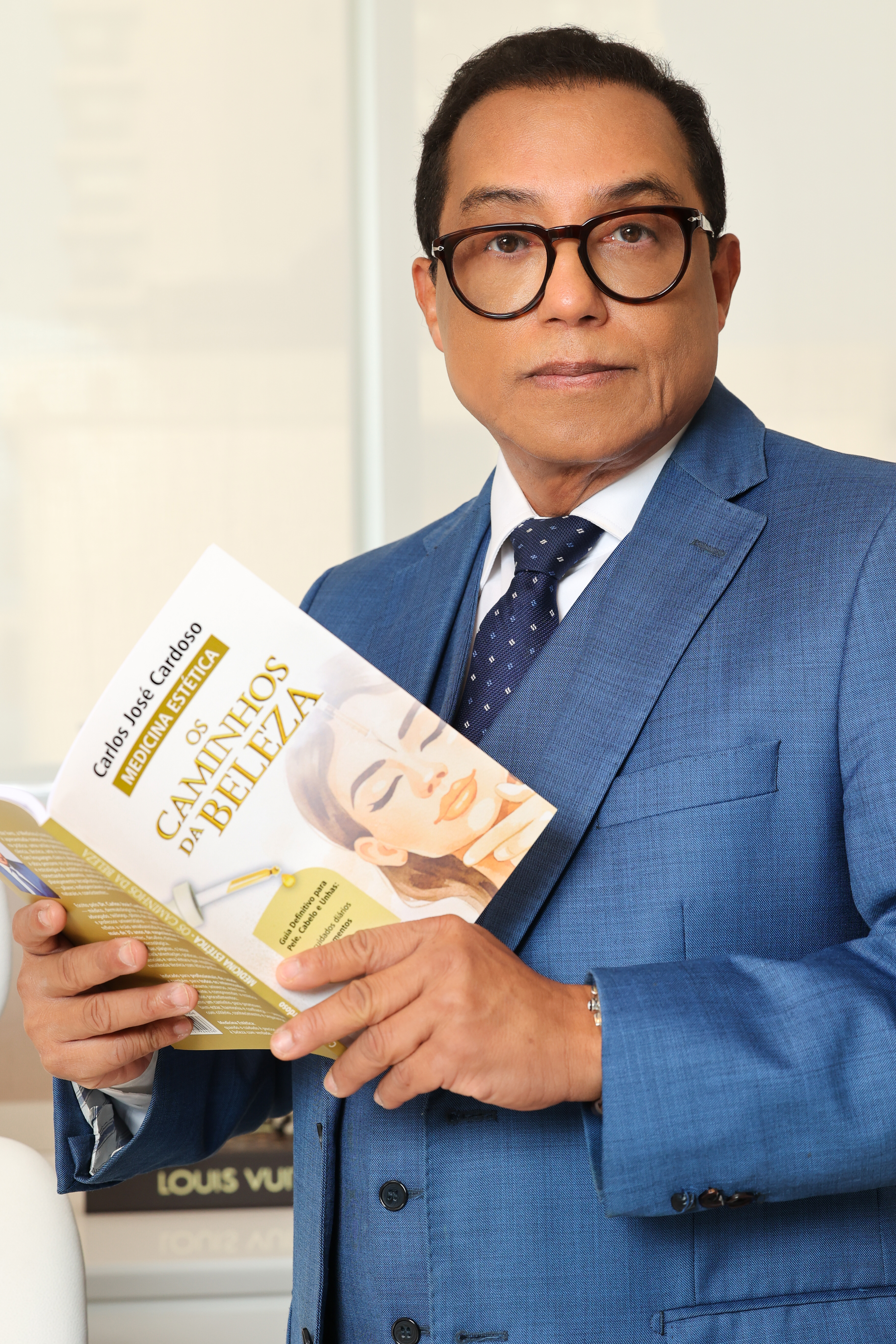 Dr. Carlos José Cardoso